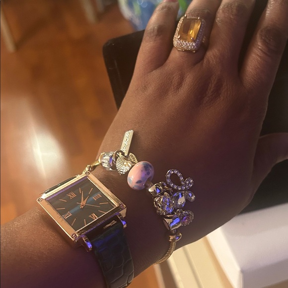 Accessories - Elegant Emerald green & Rose Gold Women's Watch
